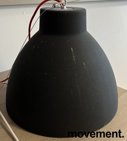 Solgt!Pendellampe i sort med gul innside - 2 / 4