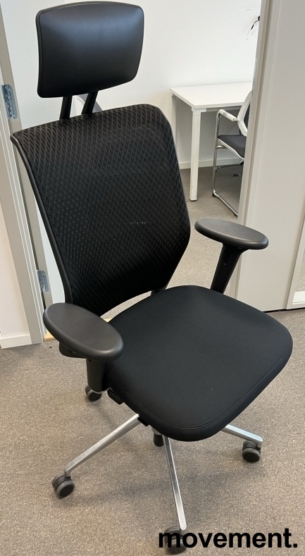 Solgt!Vitra ID Mesh kontorstol i sort - 1 / 2