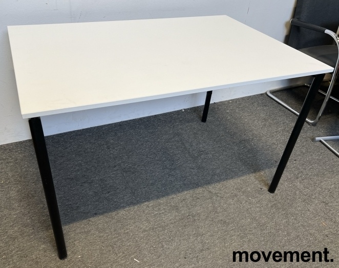 Solgt!Kompakt møtebord / kantinebord fra - 1 / 4