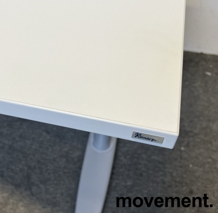 Solgt!Kinnarps T-serie skrivebord i lys - 2 / 3