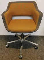 Martela Kilta kontorstol på hjul i Sennepsgult / grått stoff, design: Olli Mannermaa, pent brukt