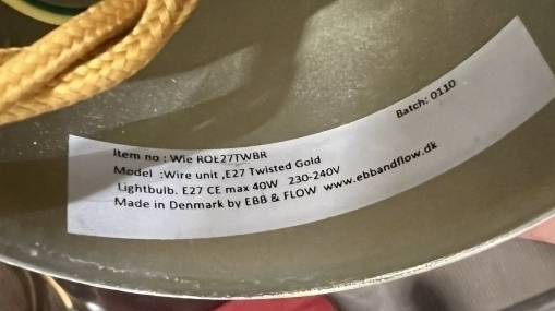 Taklampe i brunt glass fra Ebb &