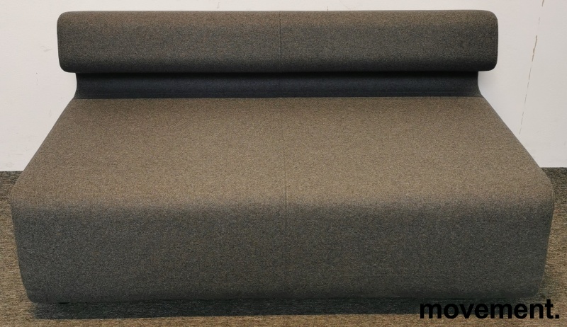 Solgt!2-seter sofa i grått ullstoff fra - 3 / 3