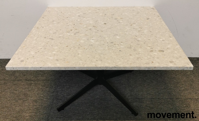 Solgt!Loungebord / sofabord i Hvit - 2 / 4