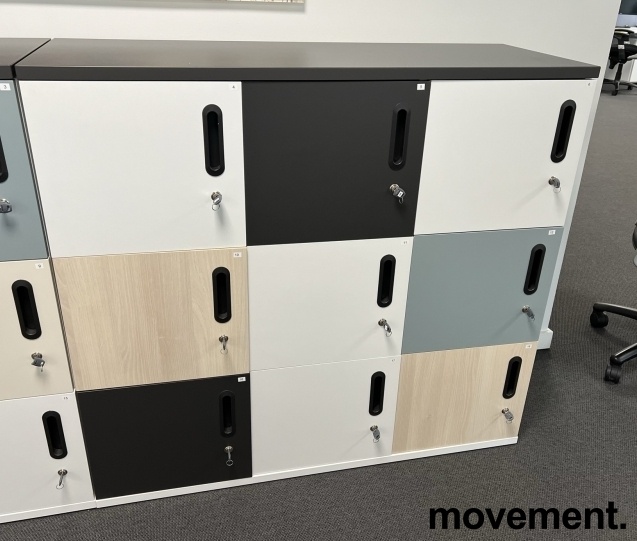 Solgt!Lukeskap fra Herman Miller i hvitt - 1 / 3