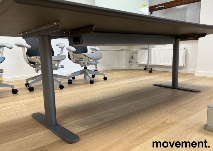 Solgt!Møtebord i mørk grå linoleum / mørk - 2 / 3