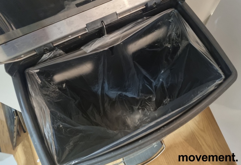 Solgt!Rubbermaid Slim Jim 50liter - 4 / 4