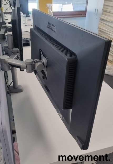 Solgt!Skjermoppsett med 2 stk Benq 32toms - 6 / 9