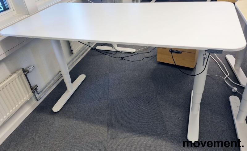 Solgt!IKEA Bekant elektrisk hevsenk - 3 / 4