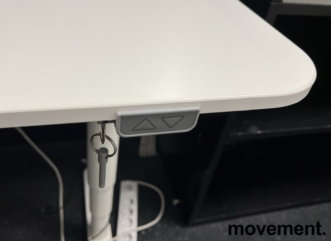Solgt!IKEA Bekant elektrisk hevsenk - 2 / 4
