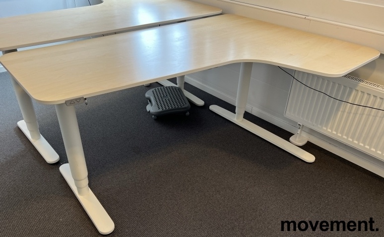 Solgt!IKEA Bekant elektrisk hevsenk i - 1 / 2