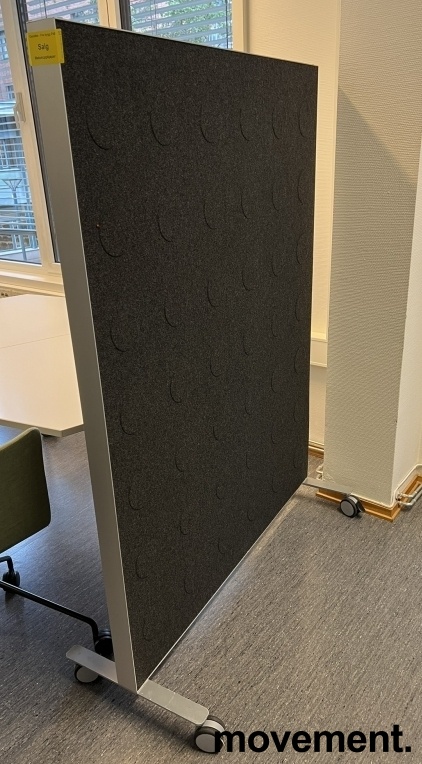 Solgt!Skillevegg på hjul fra Zilenzio, - 2 / 2
