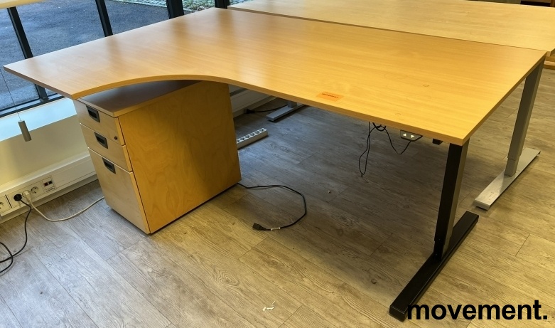 Solgt!Elektrisk hevsenk skrivebord, - 1 / 3
