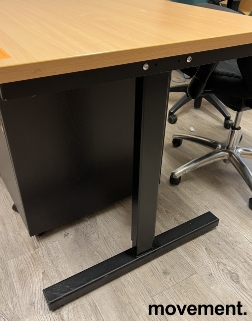 Solgt!Elektrisk hevsenk skrivebord, - 2 / 2