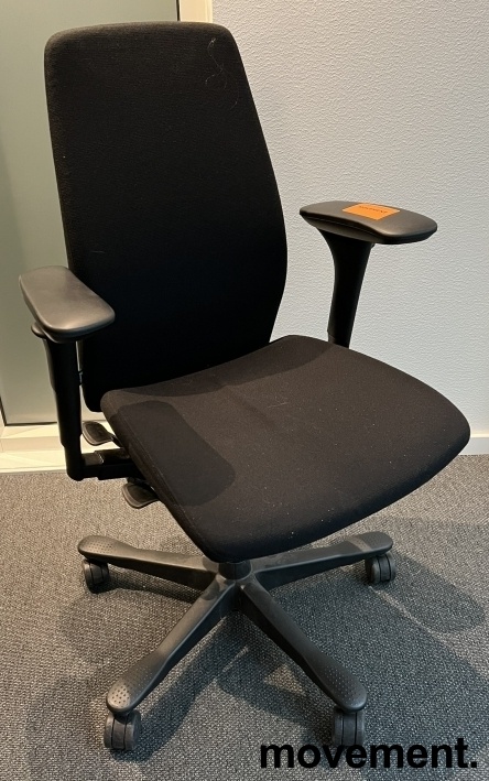 Solgt!Kontorstol: Kinnarps 5000-serie i - 1 / 2