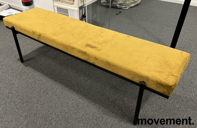 Solgt!Sittebenk i gyllengul velour / - 1 / 2