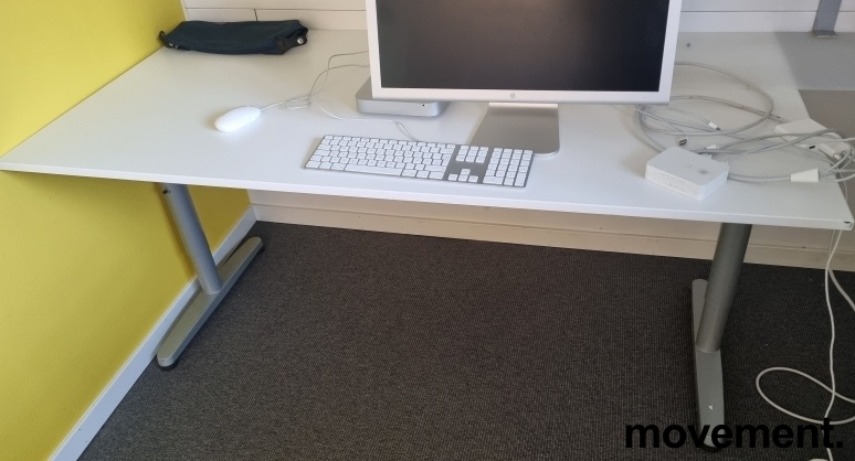 Solgt!IKEA Galant skrivebord i hvitt, - 2 / 3