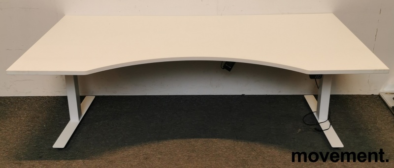 Solgt!Skrivebord med magebue, elektrisk - 1 / 3