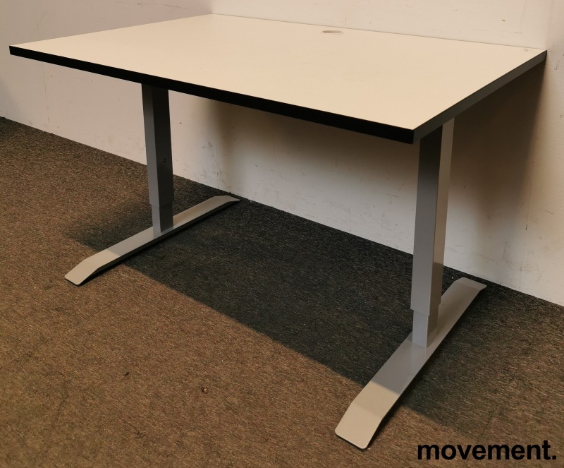 Solgt!Skrivebord med manuelt justerbar - 2 / 2