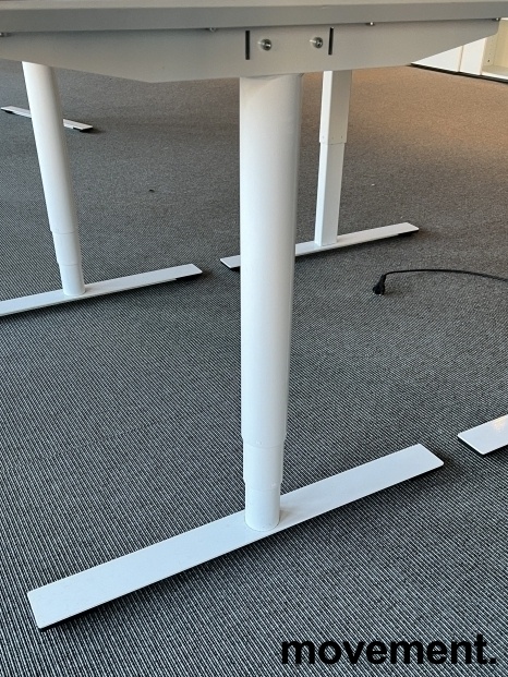 Solgt!Understell for skrivebord med - 2 / 2