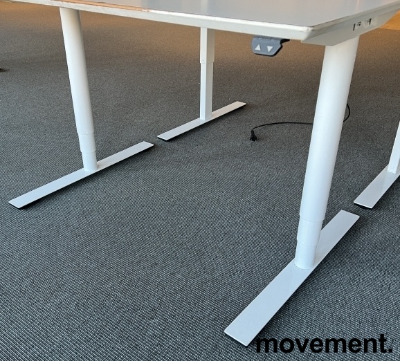 Solgt!Understell for skrivebord med - 1 / 2