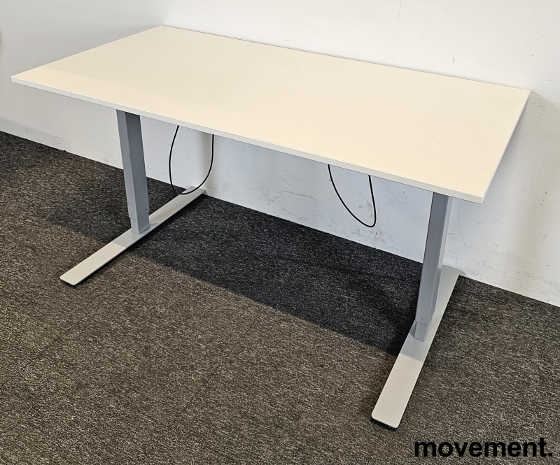 Solgt!Skrivebord med elektrisk hevsenk i - 2 / 2