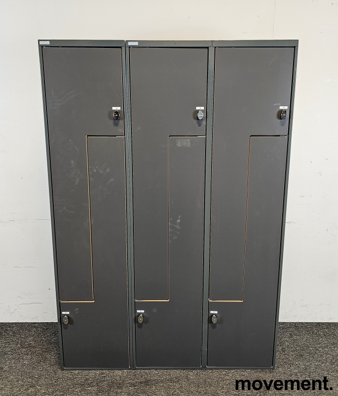 Solgt!Garderobeskap i stål med Z-dører i - 3 / 3