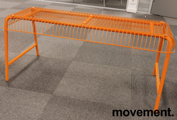 Solgt!Sittebenk / loungemøbel i orange - 1 / 2