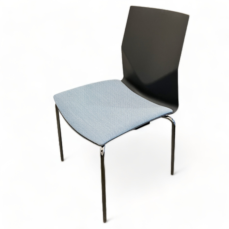 Konferansestol fra Fourdesign,