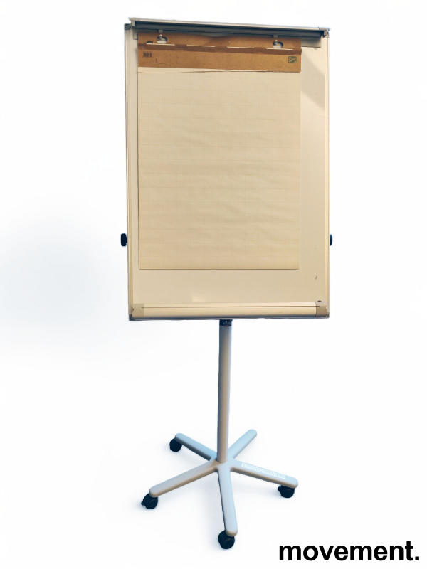 Solgt!Flipovertavle med whiteboard på