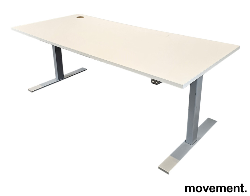 Solgt!Skrivebord med elektrisk hevsenk i - 1 / 3