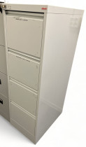 Arkivskap for hengemapper fra Esselte Pendaflex i hvitt, 4 skuffers, 41,5cm bredde, pent brukt