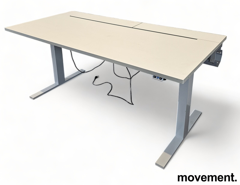 Solgt!Skrivebord med elektrisk hevsenk i - 1 / 7