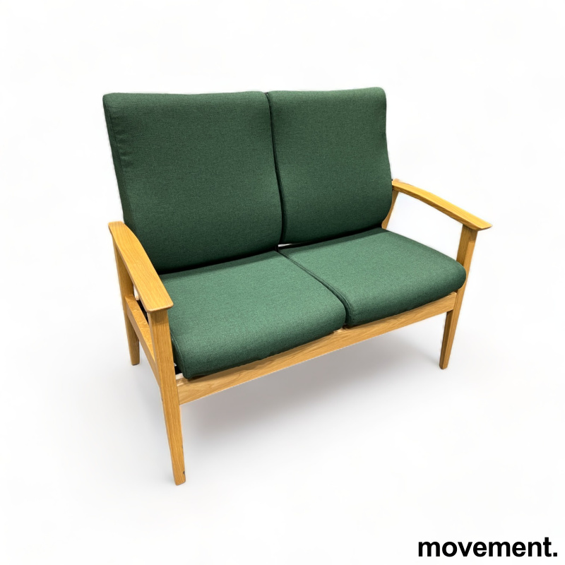Solgt!VAD Nexus 2-seter sofa for