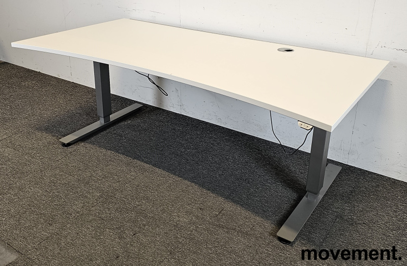 Solgt!Skrivebord med magebue, elektrisk - 3 / 3