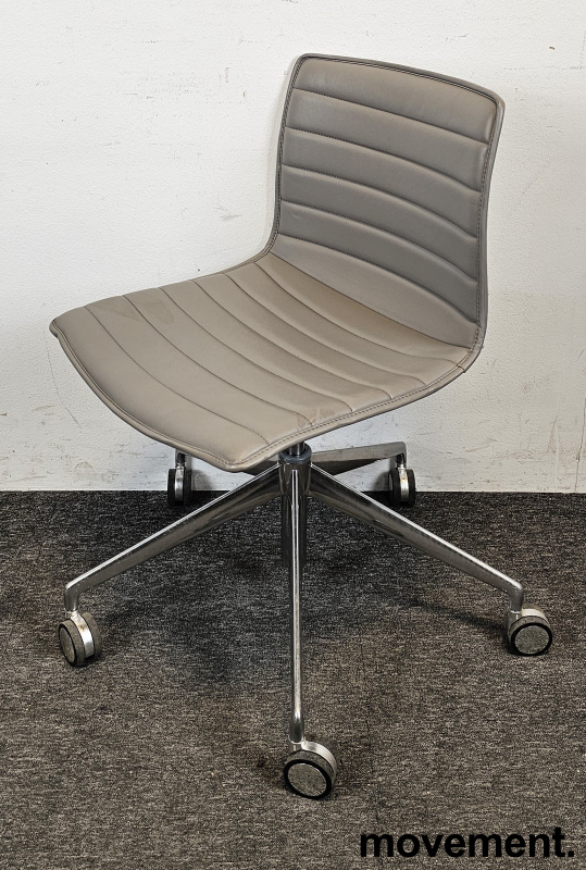 Solgt!Arper Catifa 46 konferansestol med - 2 / 4
