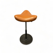 Ergonomisk kontorstol: Varier (Stokke) Move i brunt skinn / sort base, 90cm, pent brukt