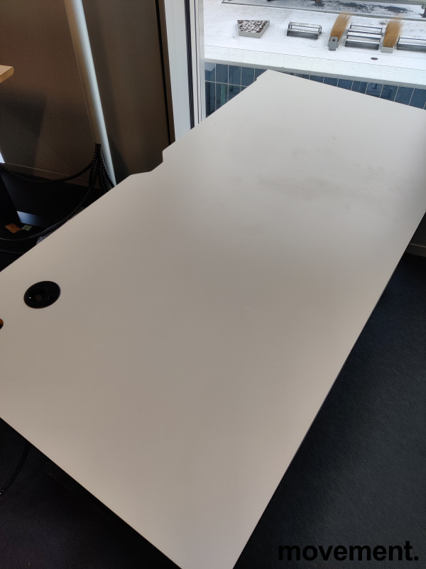 Solgt!Skrivebord med elektrisk hevsenk i - 4 / 6