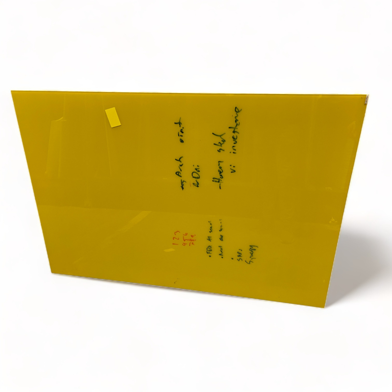 Whiteboard i gult glass fra Lintex,