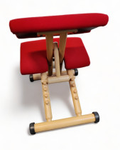 Varier Multi ergonomisk knestol / kontorstol i rødt stoff, pent brukt