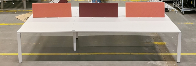 Møtebord / arbeidsbord i hvitt fra