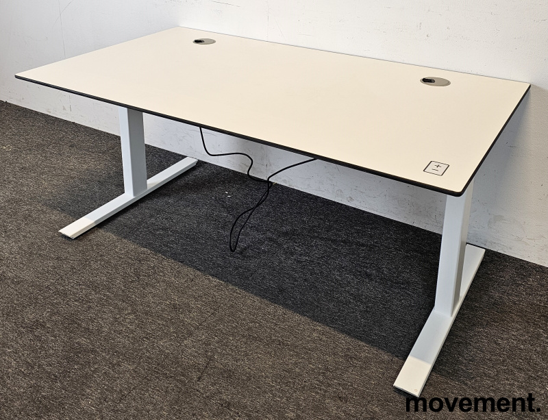 Solgt!Skrivebord med elektrisk hevsenk i - 3 / 3