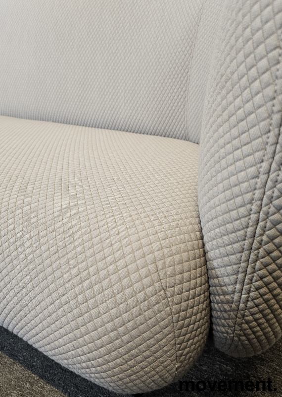 Solgt!3-seter sofa i beige stoff fra Warm - 4 / 4