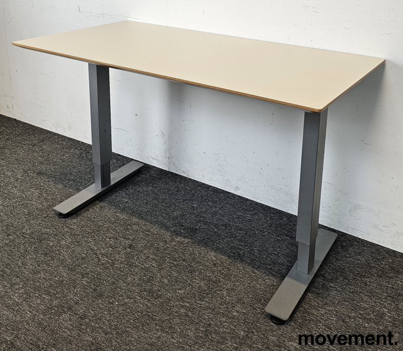 Solgt!Skrivebord fra EFG i lys beige / - 3 / 3