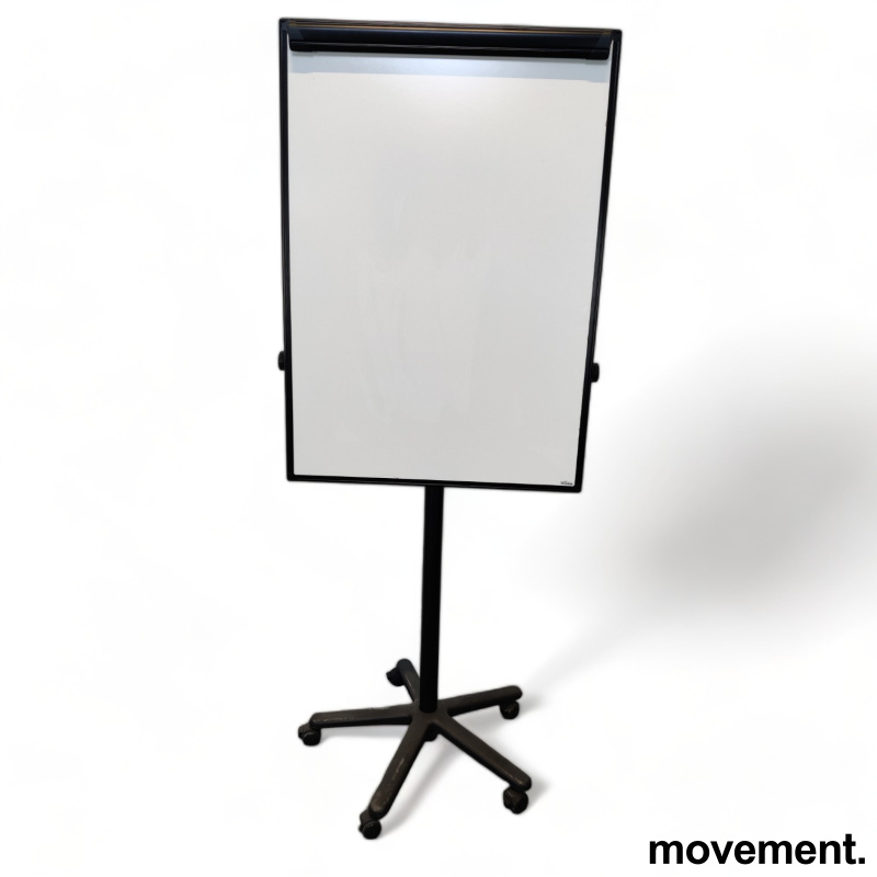 Solgt!Flipovertavle med whiteboard på - 2 / 2