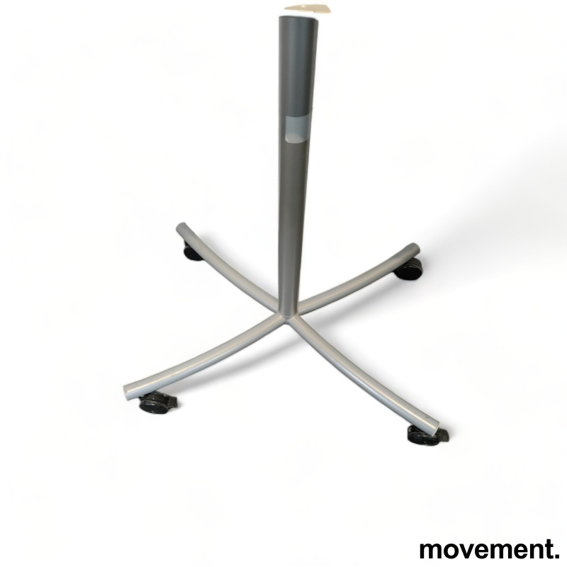 Solgt!Flipovertavle med whiteboard på - 2 / 3