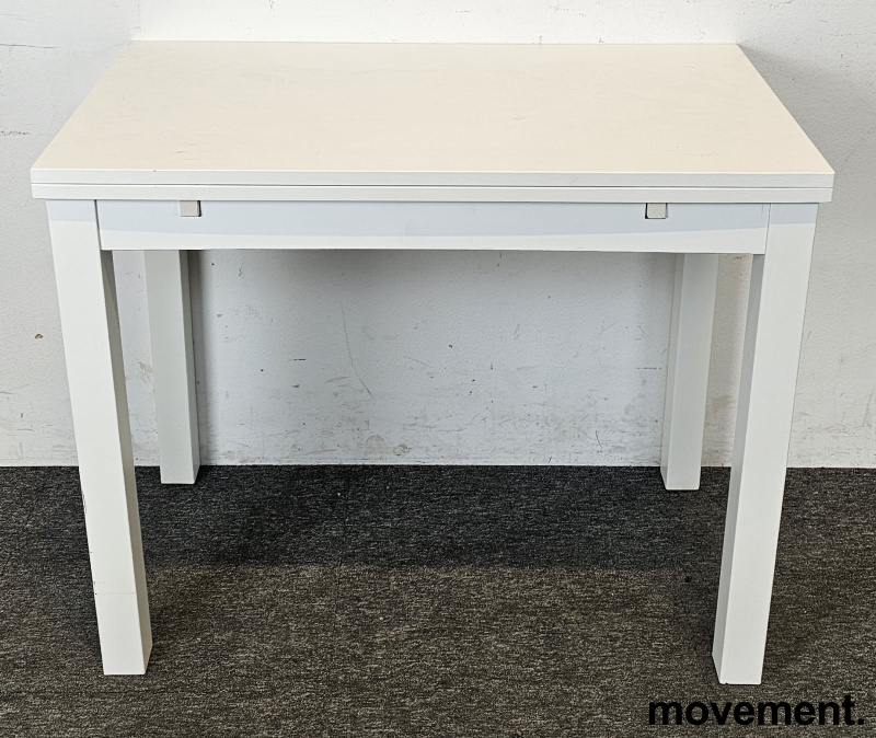 Solgt!Lite uttrekkbart spisebord i hvit - 1 / 4