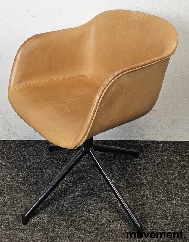 Muuto Fiber chair i brunt skinn / - 2 / 4