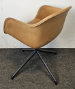 Muuto Fiber chair i brunt skinn / - 3 / 4
