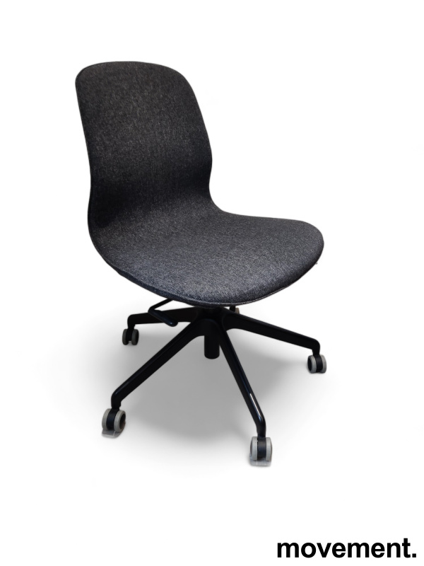 Solgt!Kontorstol / konferansestol på hjul - 1 / 4